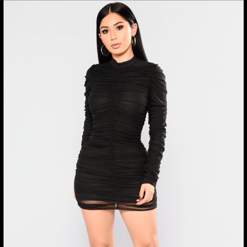 Fashion Nova - Paparazzi Ruched Dress - Sz. M